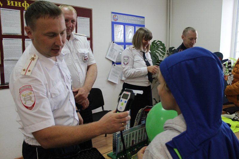 В Казанском районе школьники побывали на экскурсии в Госавтоинспекции